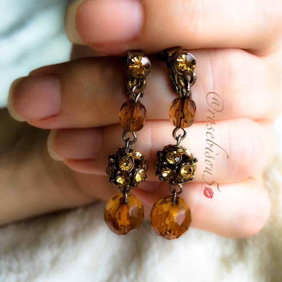 Jewelry - {Vintage} Screw Back Crystal Drop Earrings